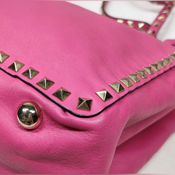 Valentino Garavani Studded Pink Leather Shoulder/Crossbody Bag - Picture 6 of 9